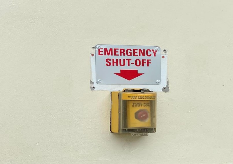 thumbnail image 2 of Emergency Fuel Shut Off Decal - Gas Station Safety Sign, OSHA Explosion Warning Sticker 2 of 4